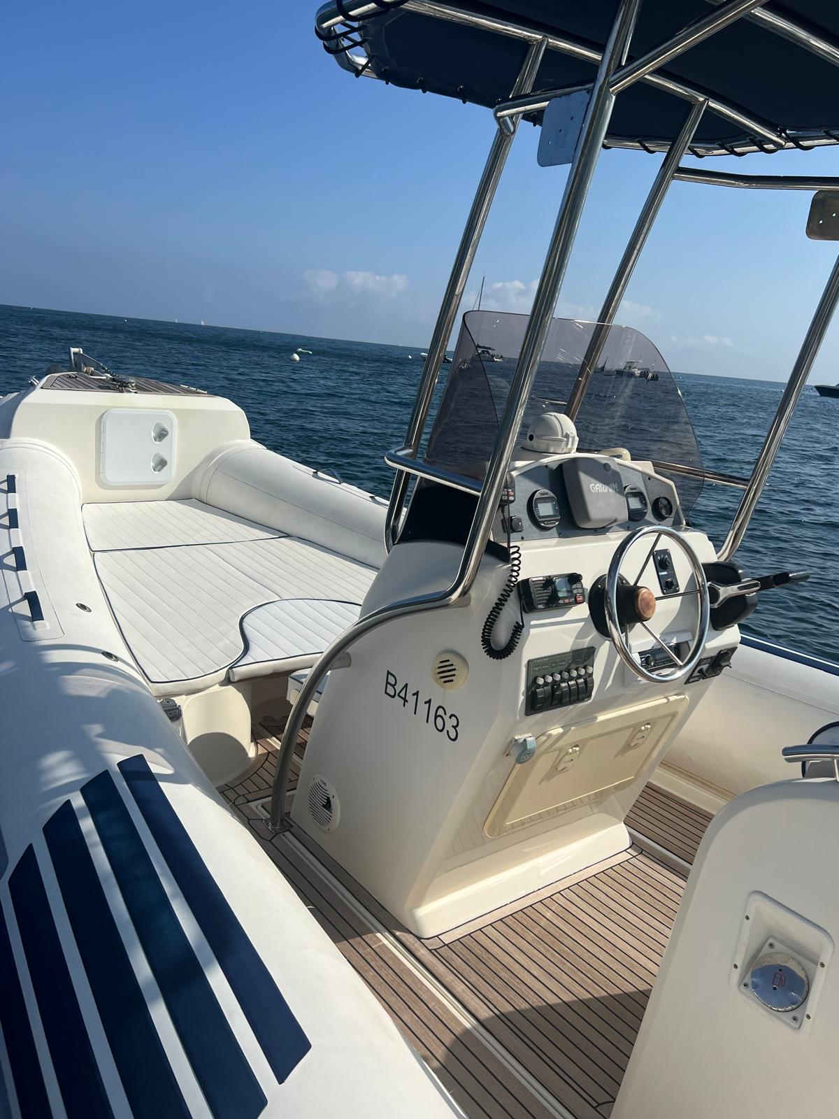 Nuova Jolly 7,5m T-top